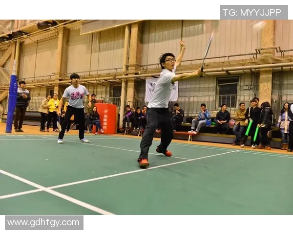 成都羽毛球队与杭州羽毛球队赛后心理素质分析与反思